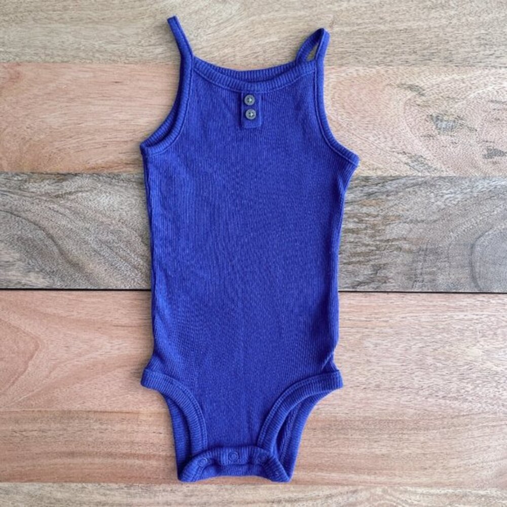 $2 Carter’s bodysuit 3m baby onesie